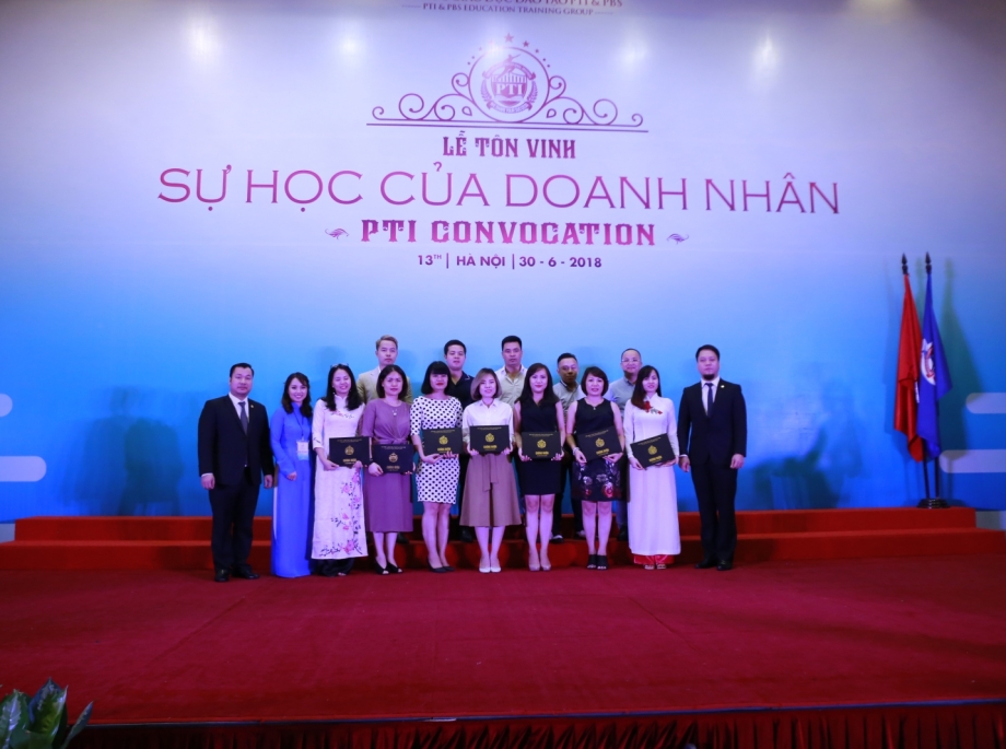 Lễ Tôn vinh Sự học Doanh nhân lần thứ 13 Hà Nội