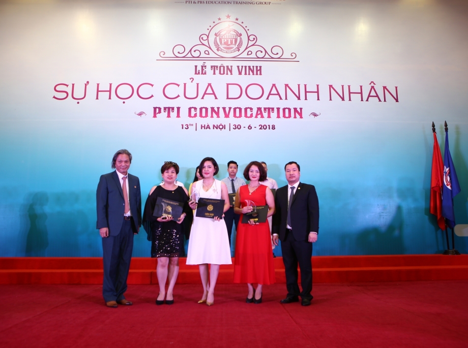 Lễ Tôn vinh Sự học Doanh nhân lần thứ 13 Hà Nội